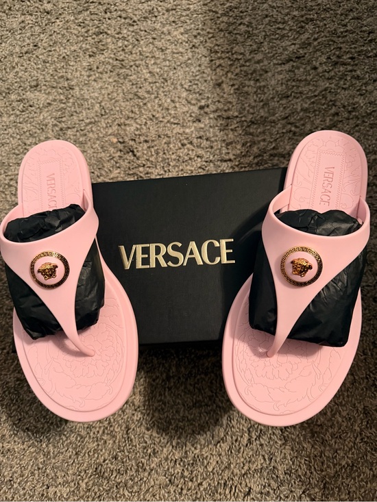 Versace Shoes - Versace Medusa Pastel Pink Rubber Thong Sandals Slides Size 40 / US 10